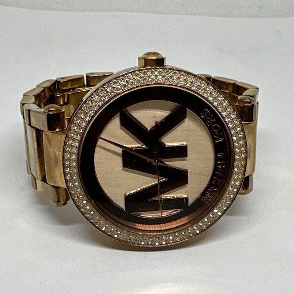 Michael Kors Parker MK5865 Women Rose Gold Analog Dial Quartz Wrist Watch NUL40